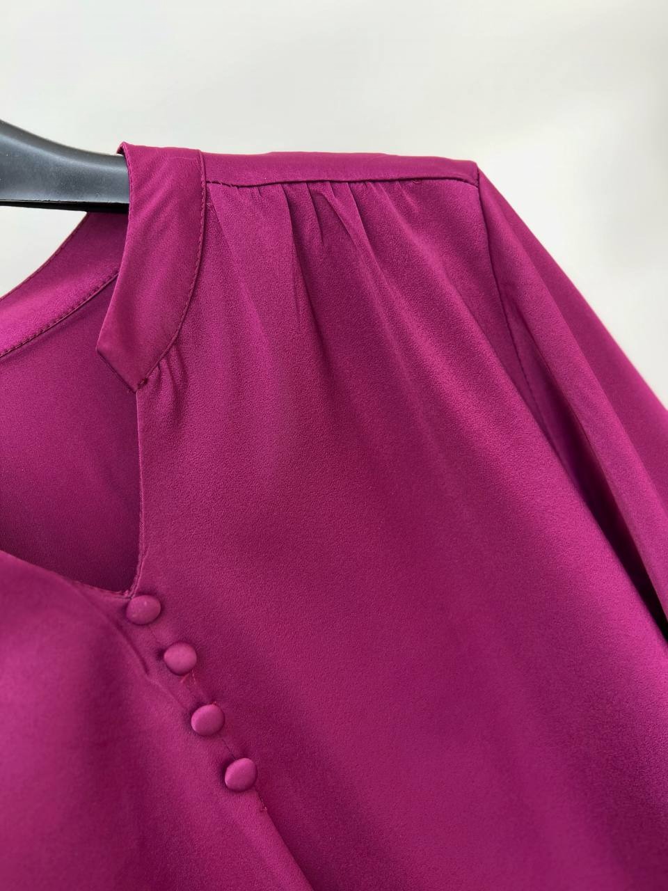 شومیز ساتن سرشانه چین کد 3537