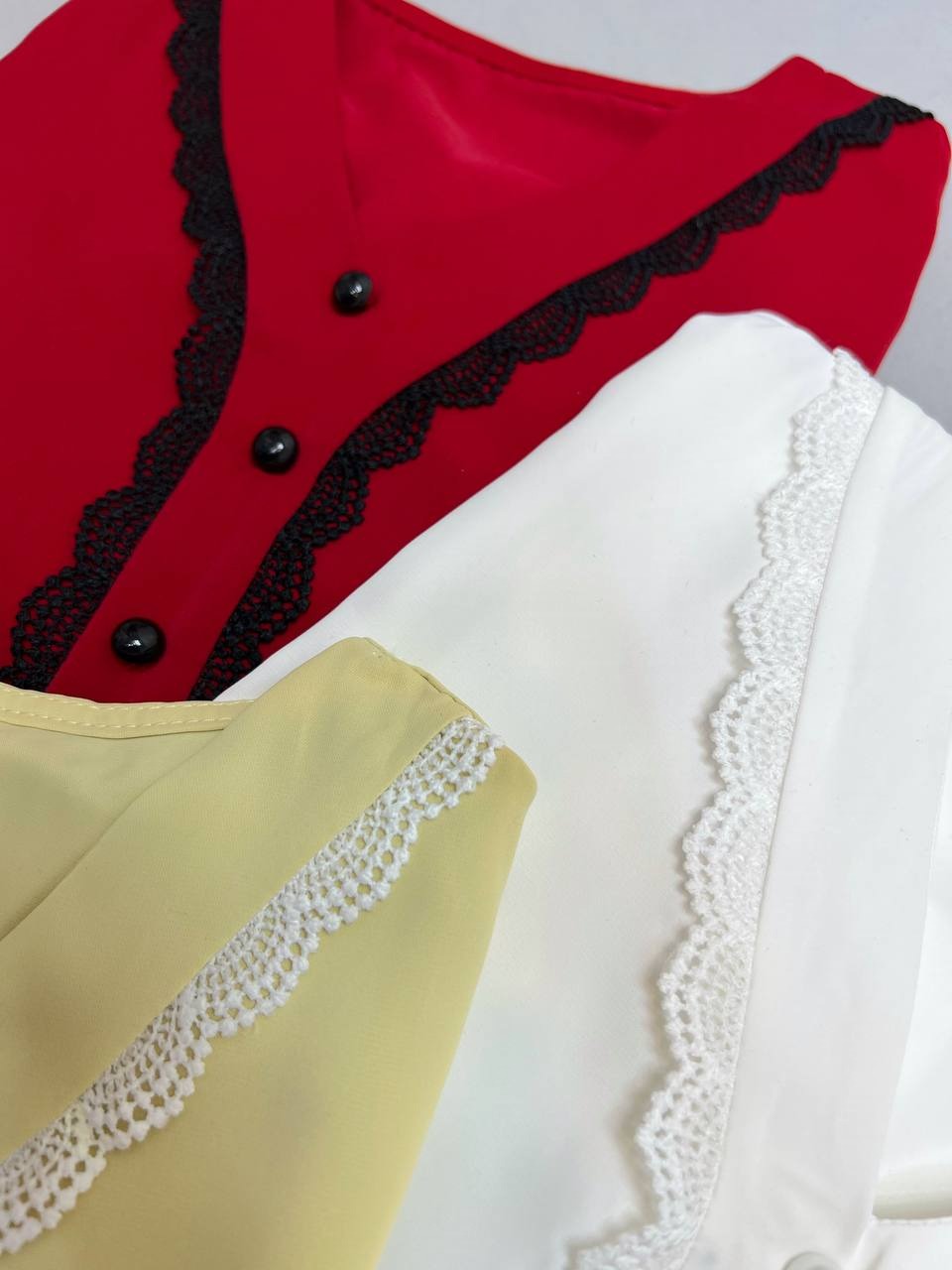 شومیز کرپ نما دکمه کد 3546