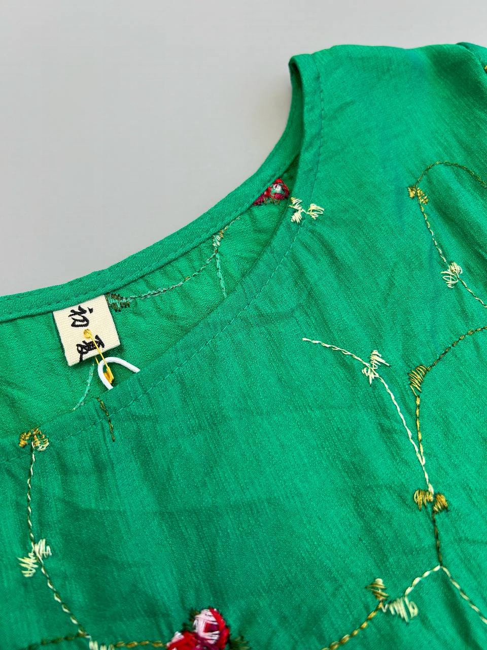 شومیز نخ گلدوزی کد 3568