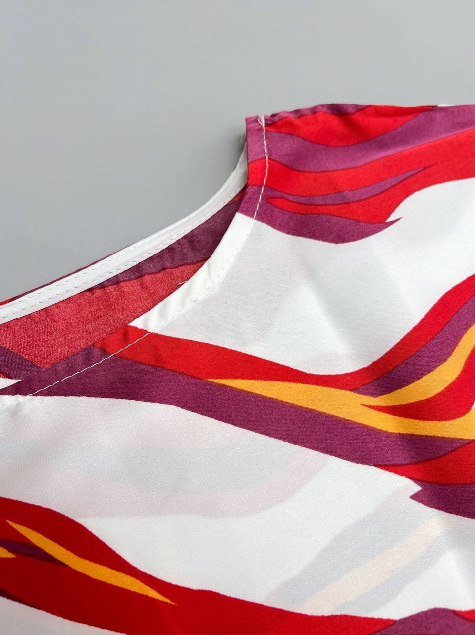 شومیز ساتن موج کد 3569