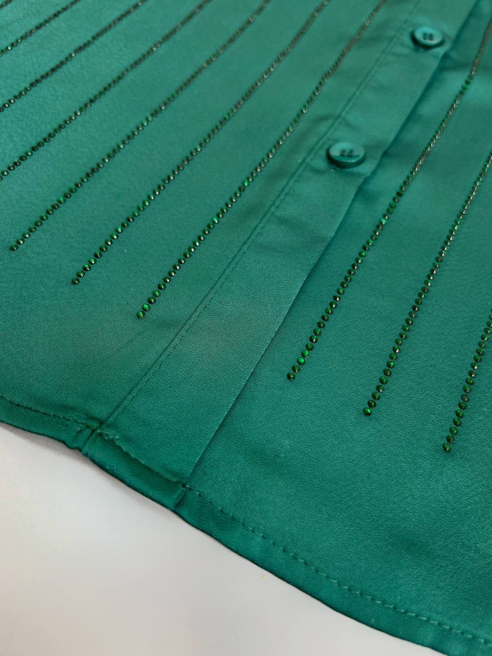 شومیز نگین کاری شده دو رنگ کد 3586