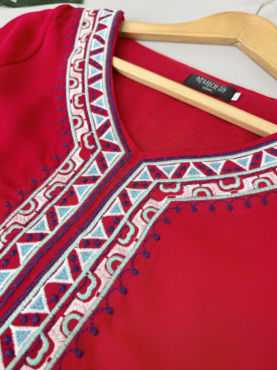 پیراهن بلند گلدوزی قرمز کد 3587