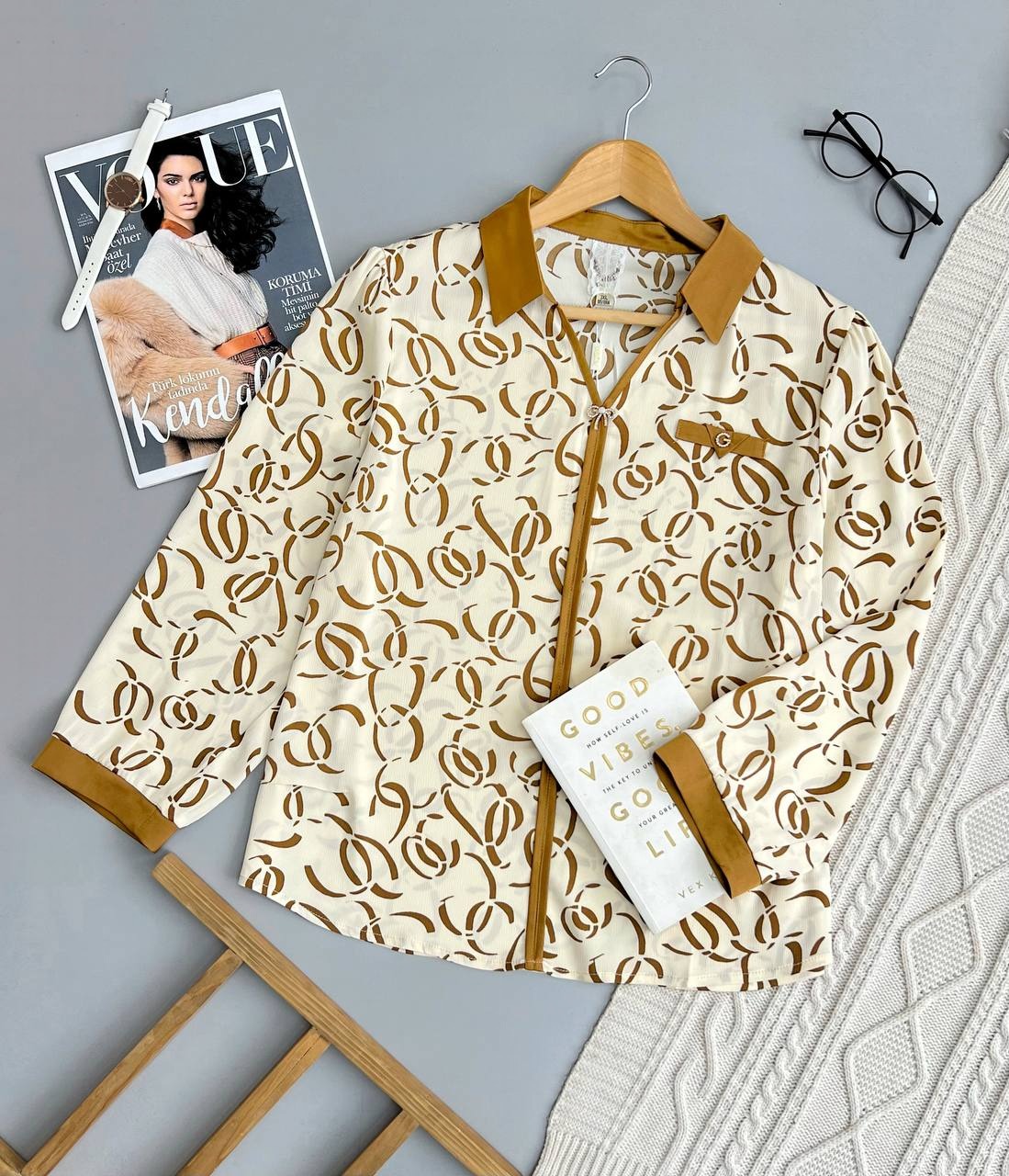 شومیز کرپ کریشه طرحدار کد 3594