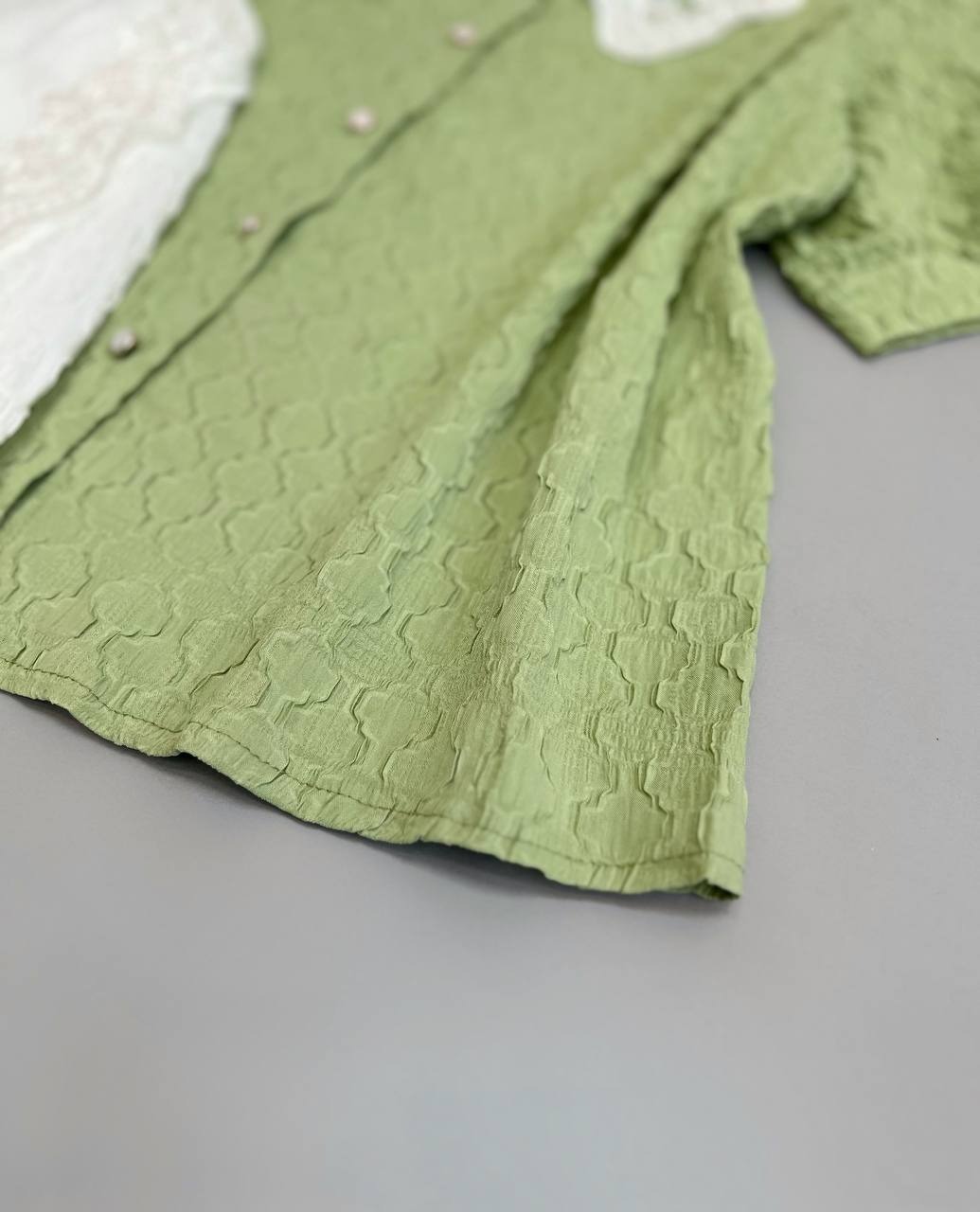 شومیز دو رنگ یقه دانتل کد 3599