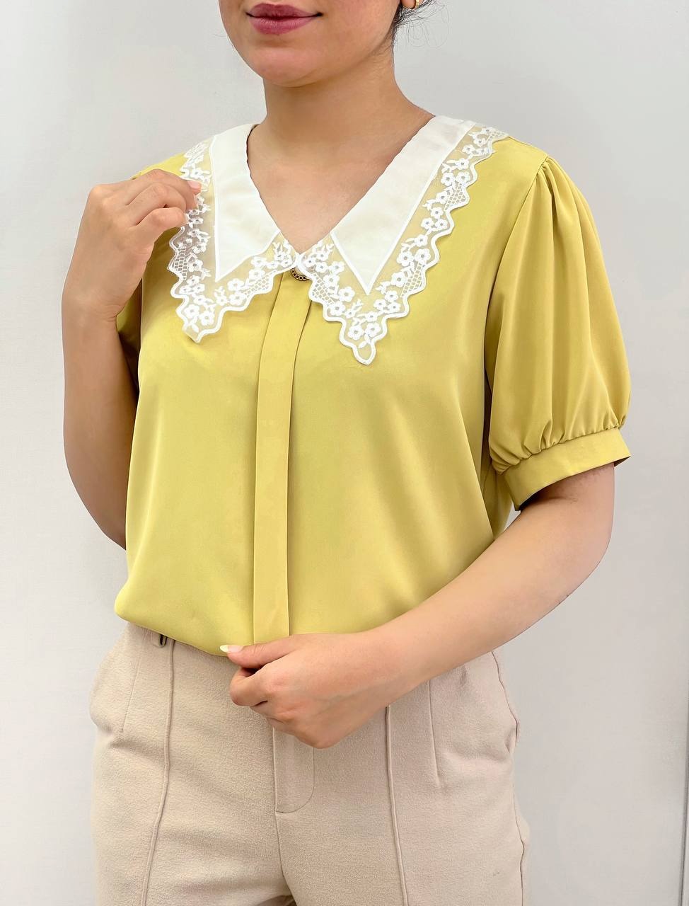 شومیز کرپ یقه گیپور کد 3600