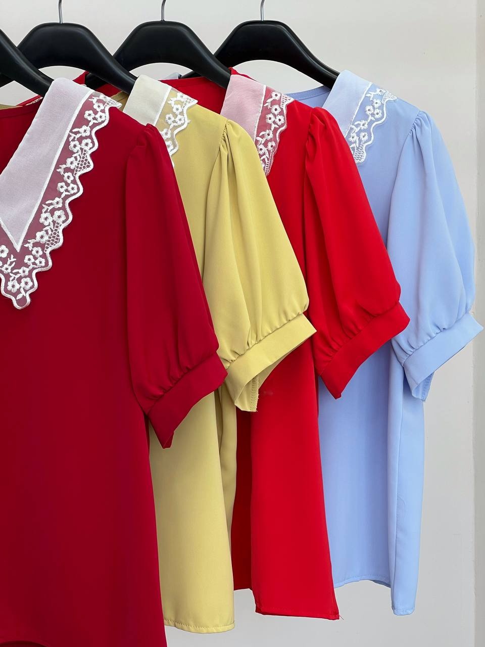 شومیز کرپ یقه گیپور کد 3600