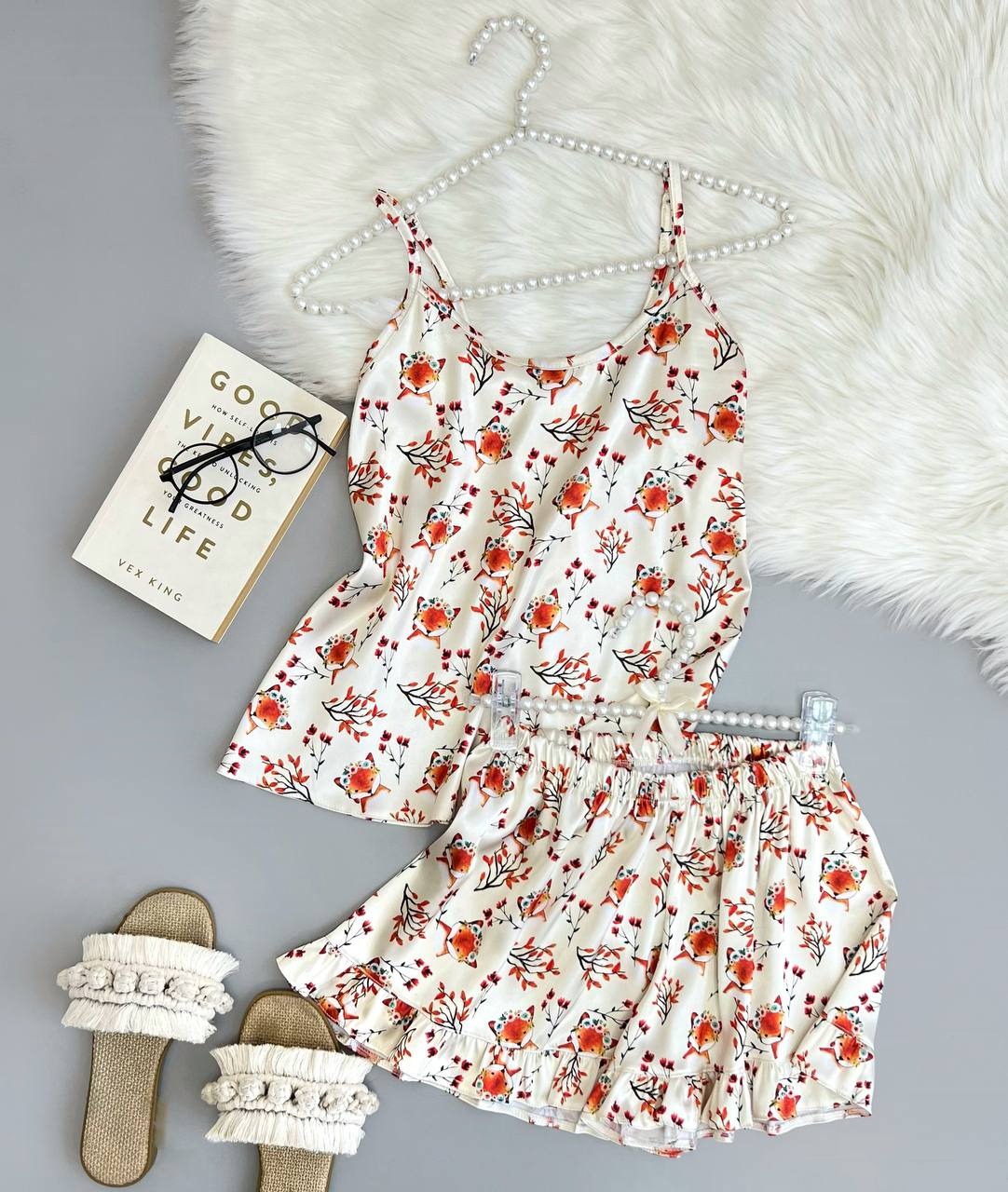 ست تاپ و شلوارک پایین چین کد 3606