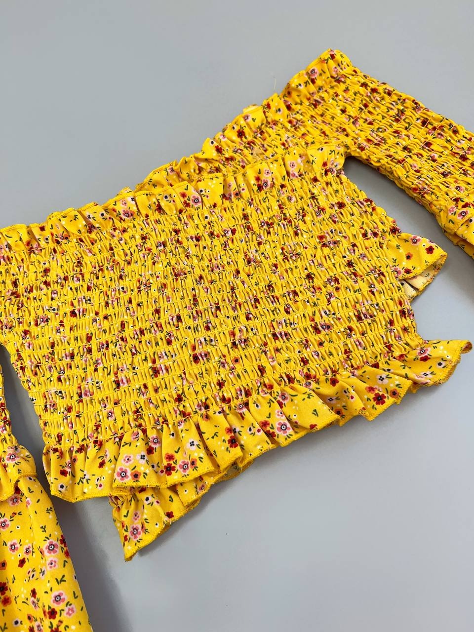 شومیز استین پف گل ریز یقه قایقی کد 3613