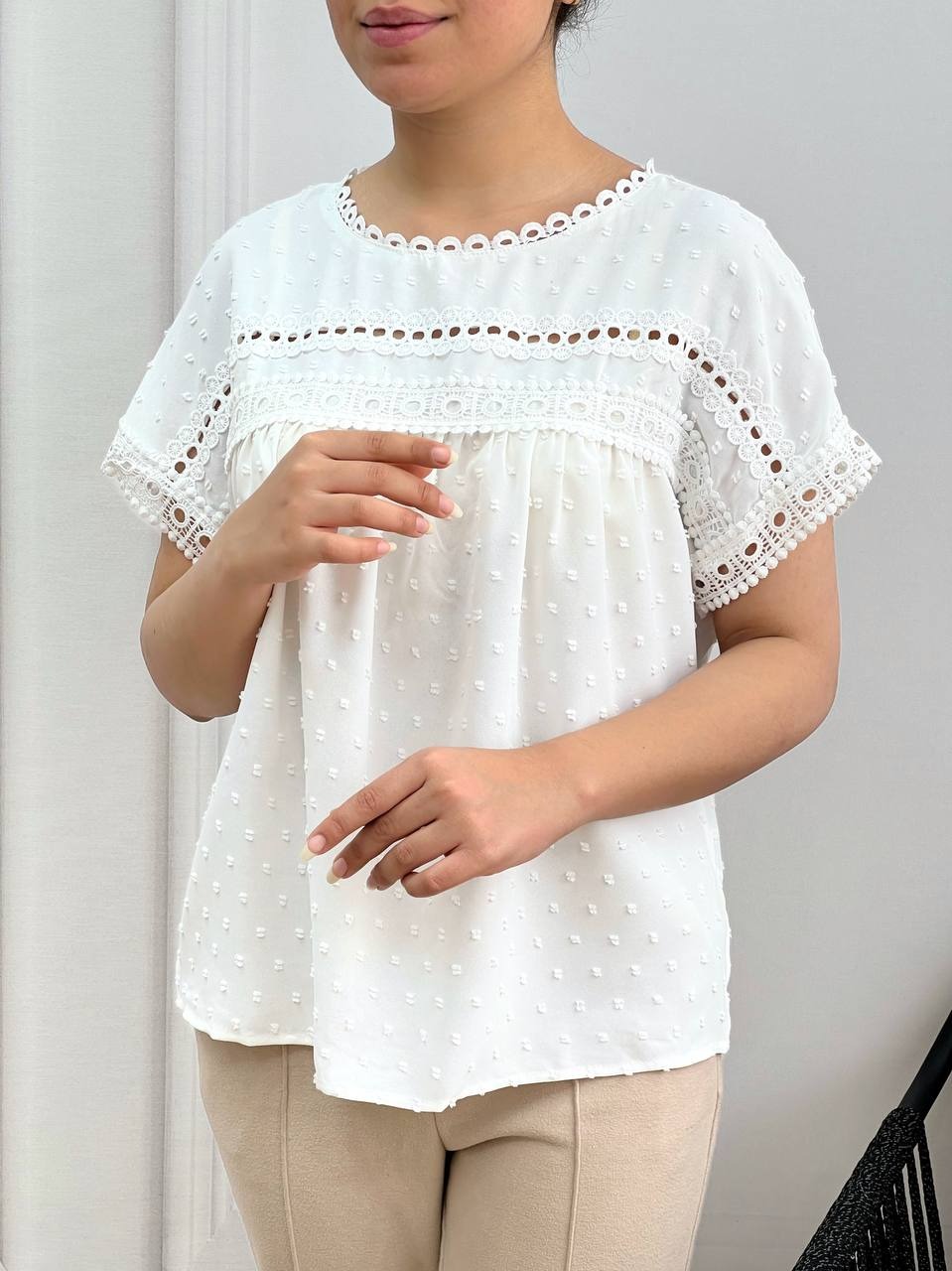 شومیز نخ توپی با نوارای دانتل کد 3614