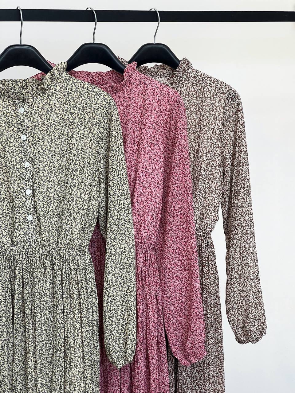 پیراهن حریر پلیسه گل ریز کد 3646