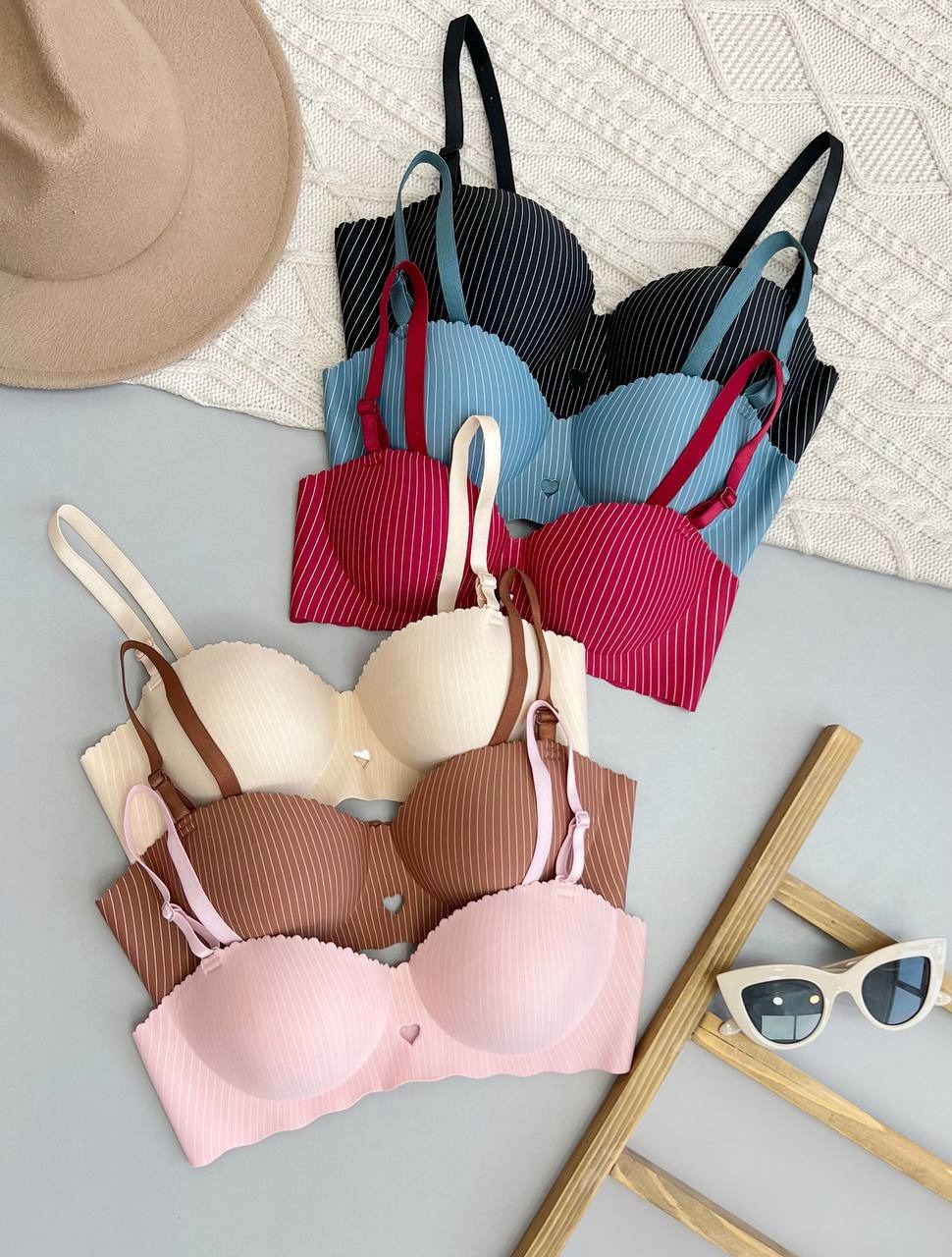 سوتین لیزری اسفنجی کد 3656