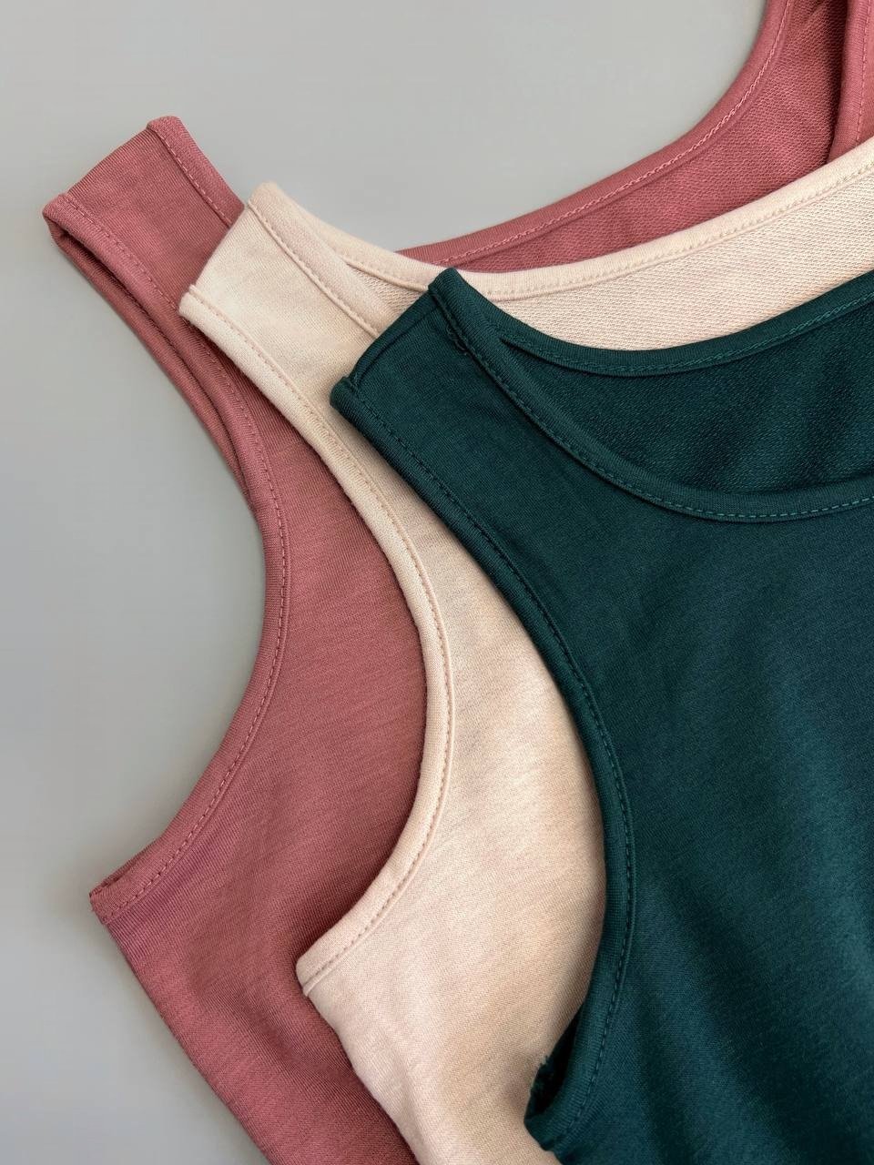 ست نیم تنه و شلوارک اسپورت کد 3682