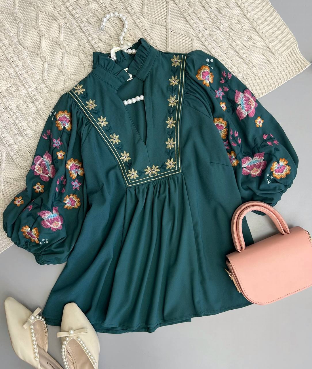 شومیز کرپ تمام گلدوزی کد 3690