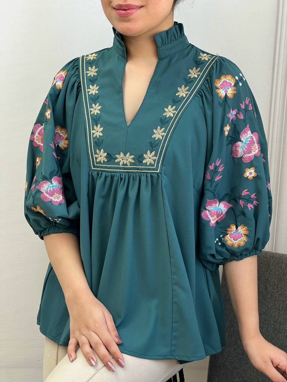 شومیز کرپ تمام گلدوزی کد 3690