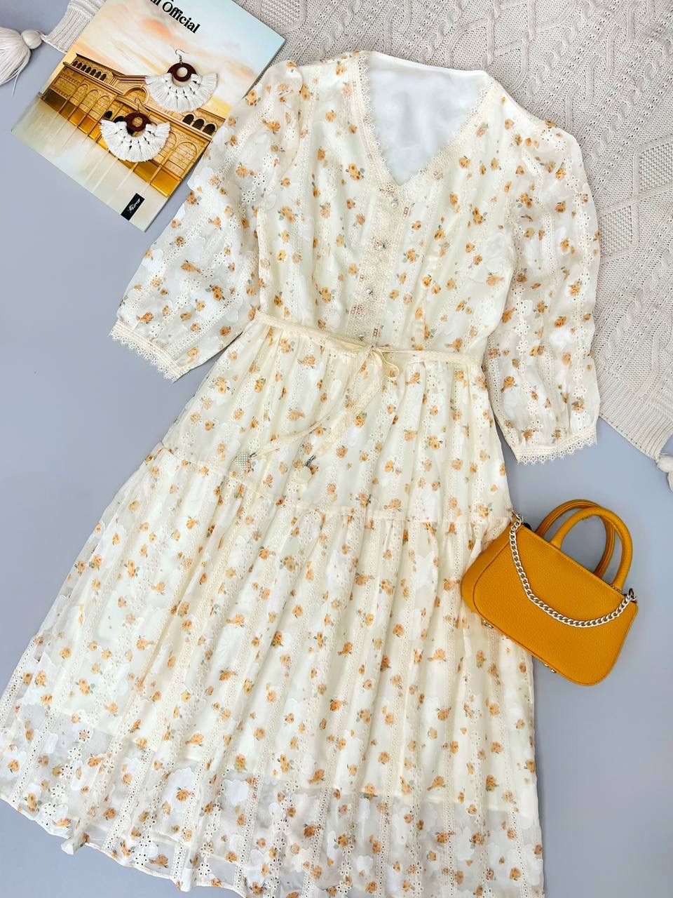 پیراهن گل برجسته تکرنگ کد 3694