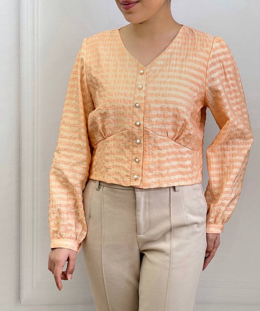 شومیز تکرنگ جلو دکمه کد 3705