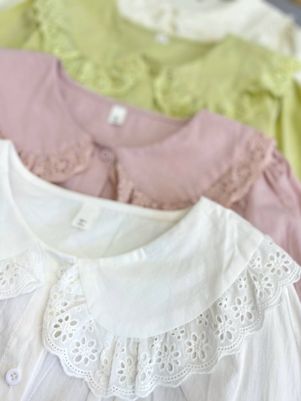 شومیز کتان کاغذی یقه خامه دوزی کد 3722