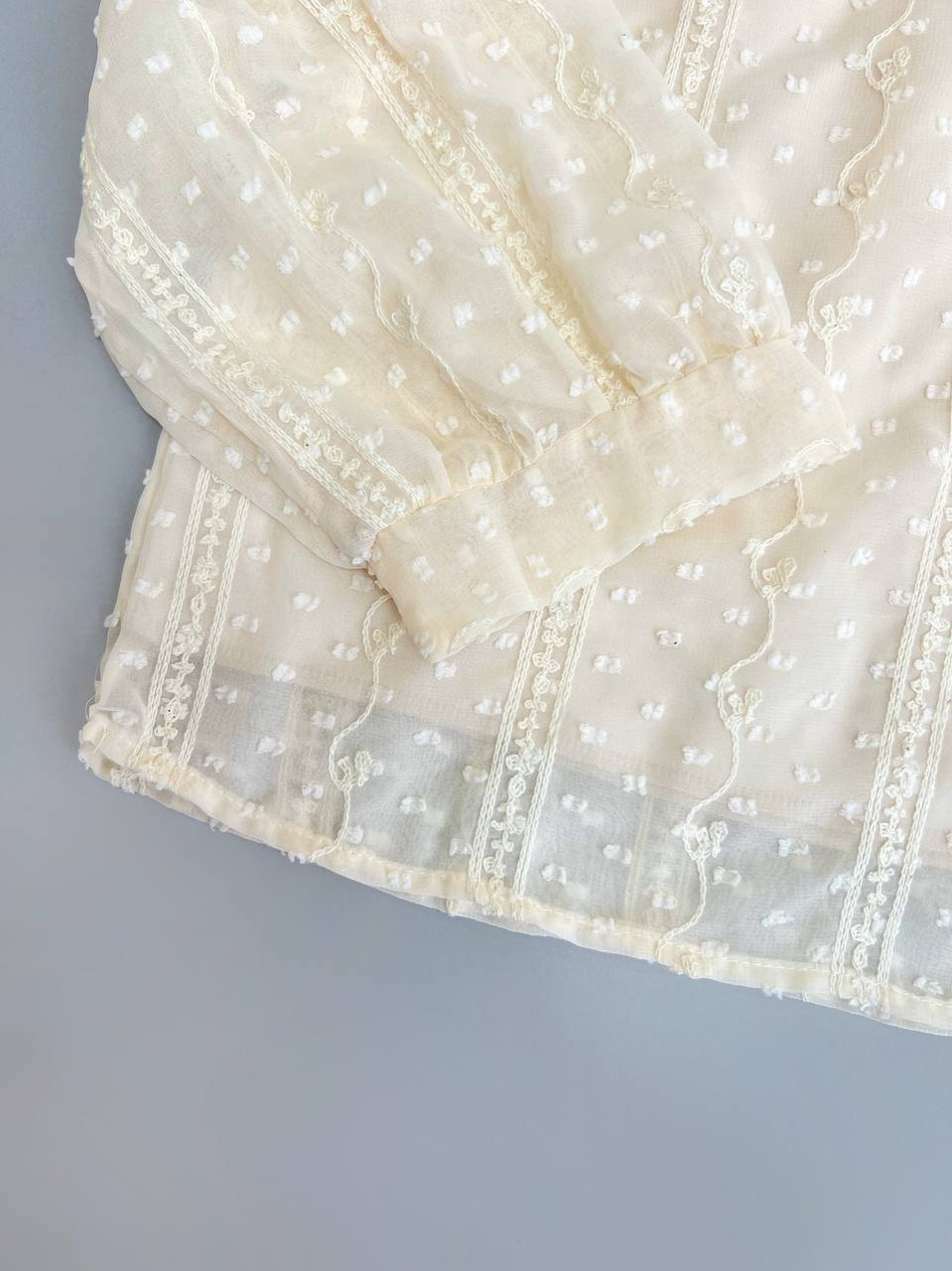 شومیز حریر گلدوزی شده کد 3731