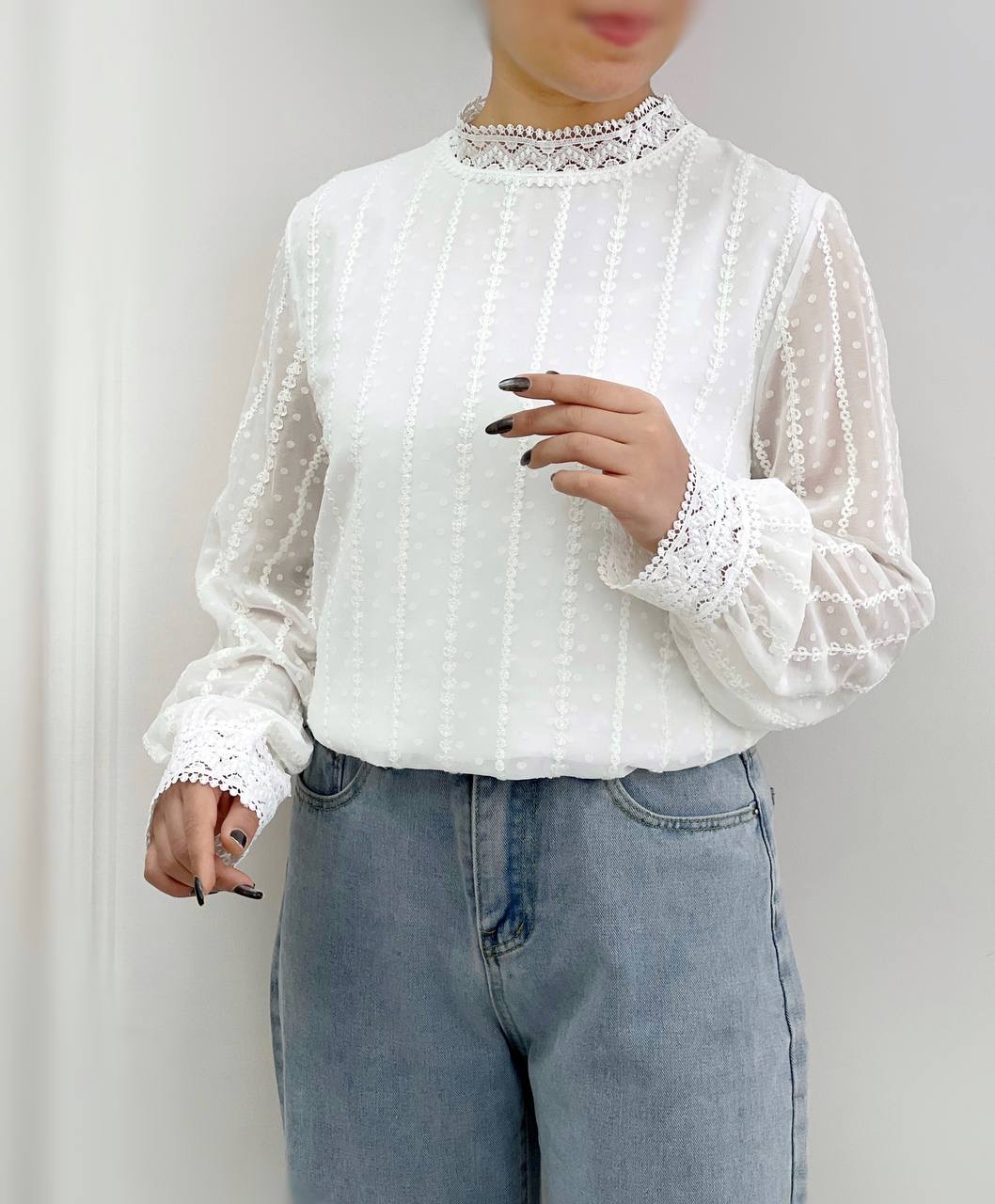 شومیز حریر گلدوزی شده با نوارای دانتل کد 3737