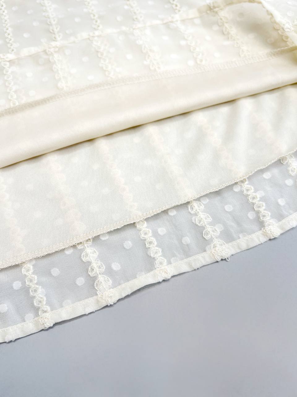 شومیز حریر گلدوزی شده با نوارای دانتل کد 3737