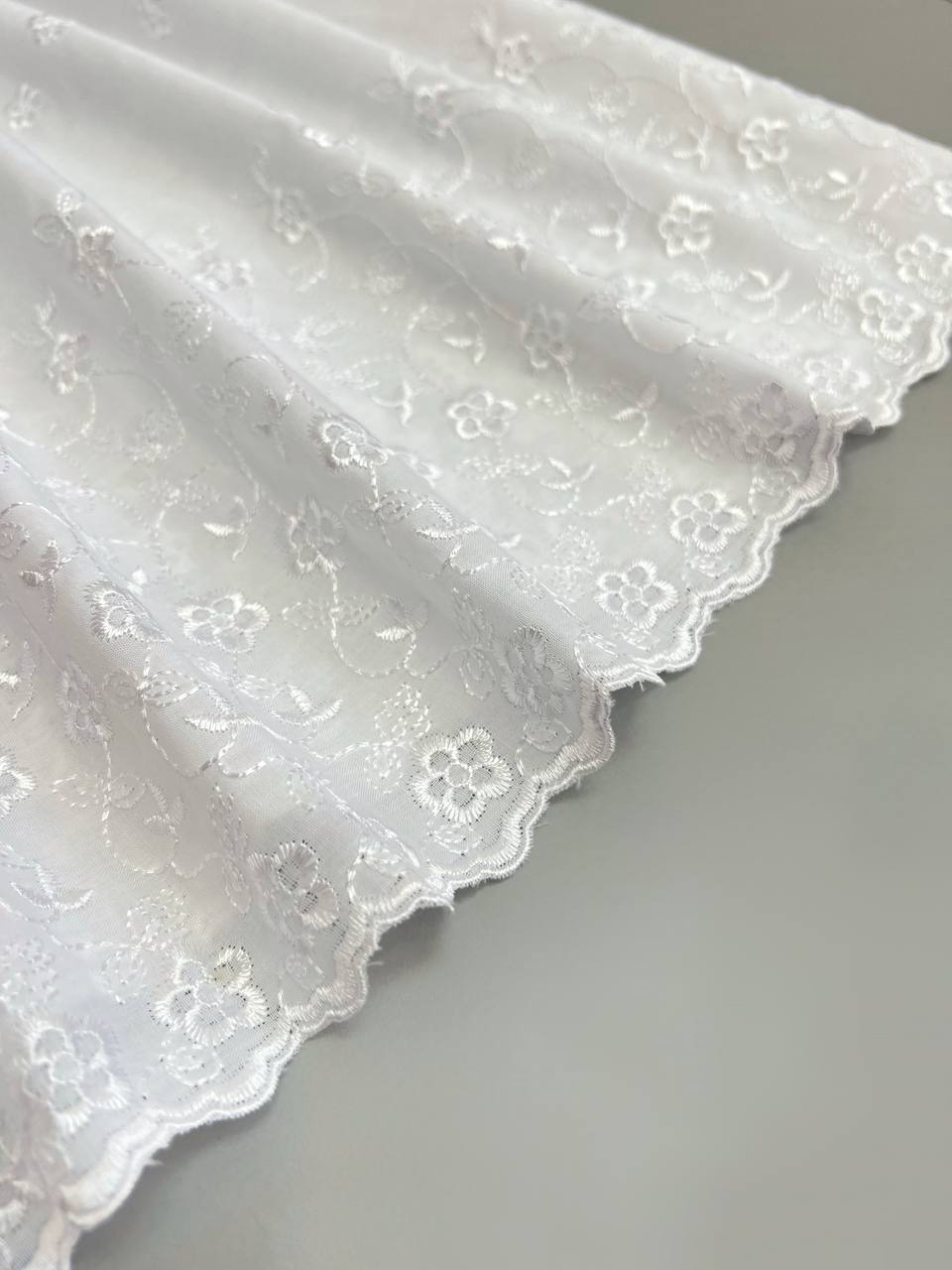 تاپ خامه دوزی سفید کد 3744