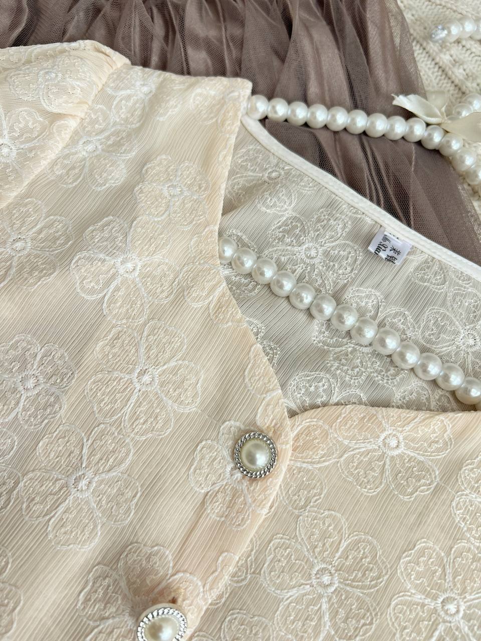 شومیز کراپ تمام گلدوزی کرم کد 3745