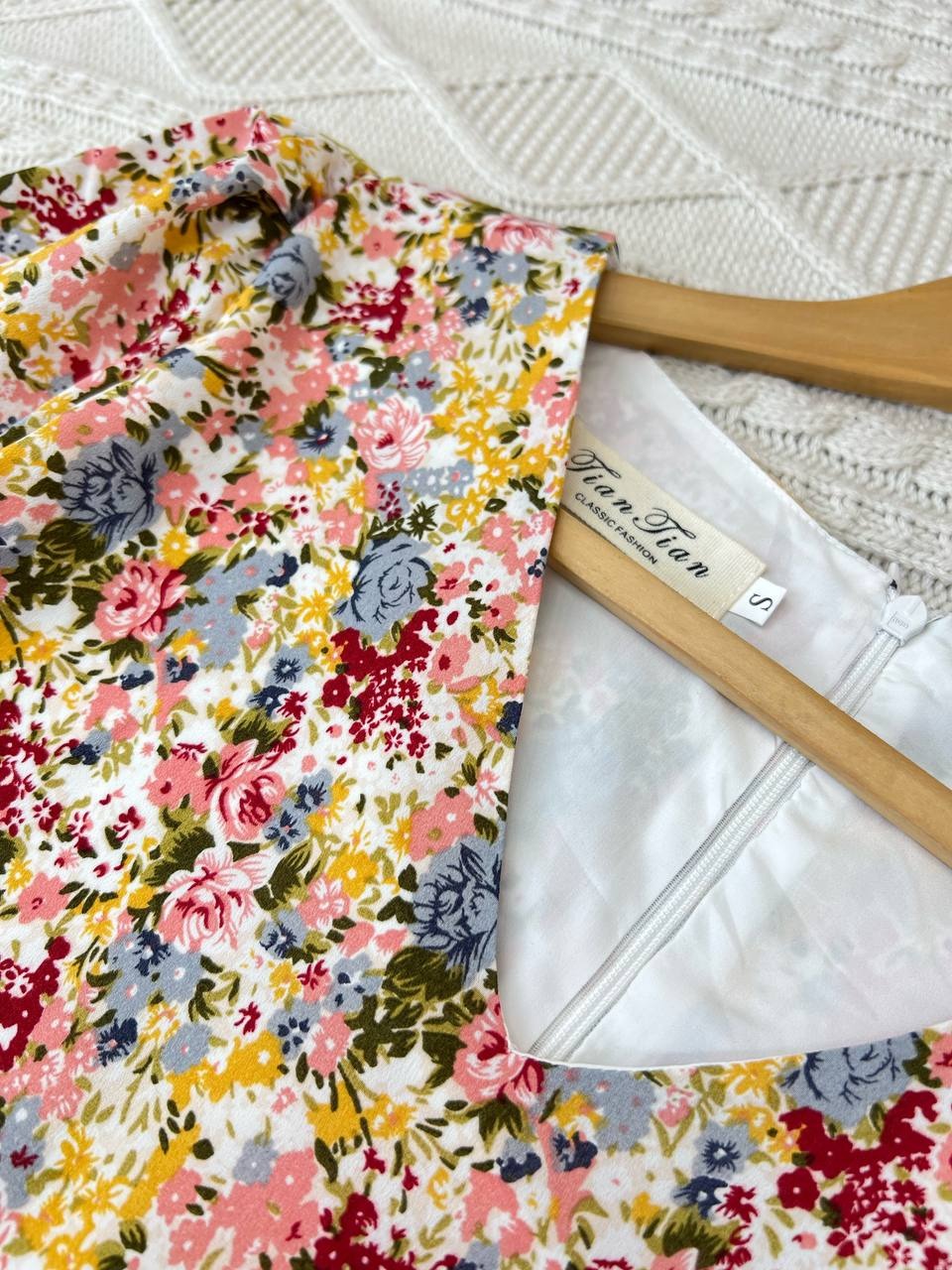 پیراهن گلدار تکرنگ کد 3796