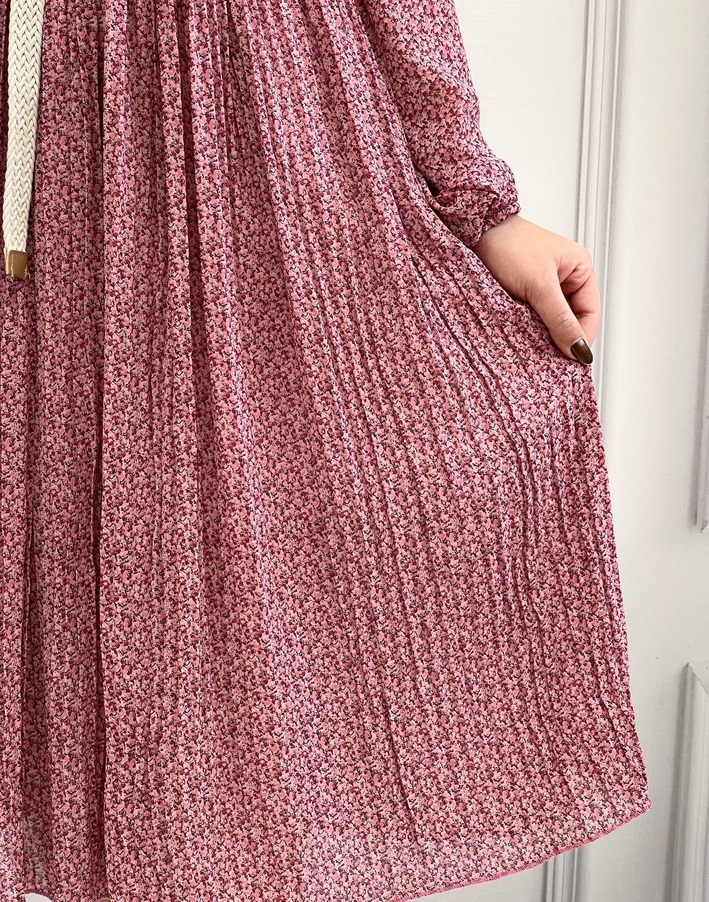 پیراهن حریر پلیسه گل ریز کد 3646