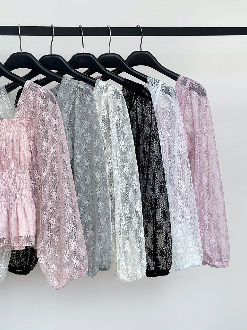 شومیز تمام گیپور کمرکش کد 3812