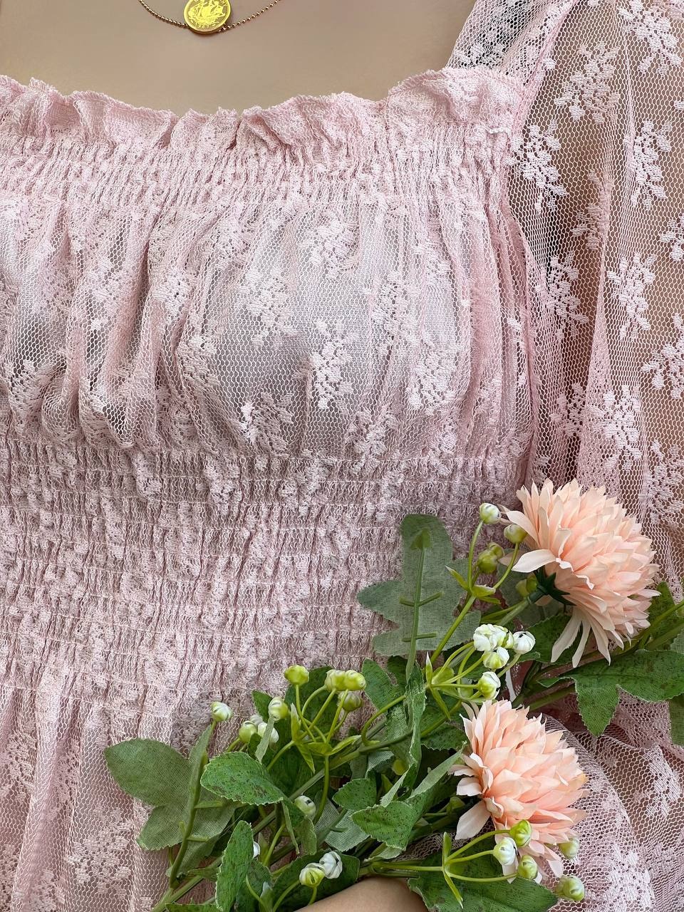 شومیز تمام گیپور کمرکش کد 3812