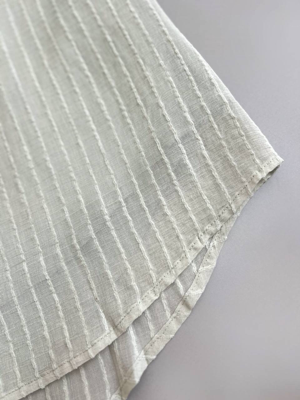 شومیز حریر گلدوزی شده آستین پف کد 3822