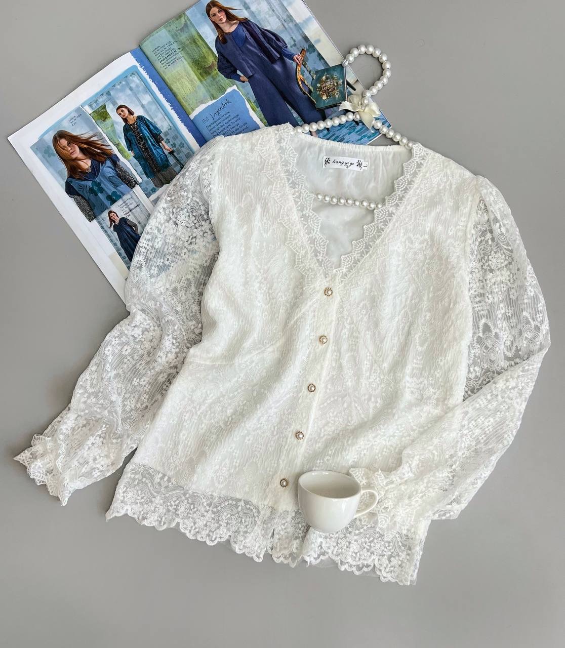 شومیز تمام دانتل گل برجسته کد 3837