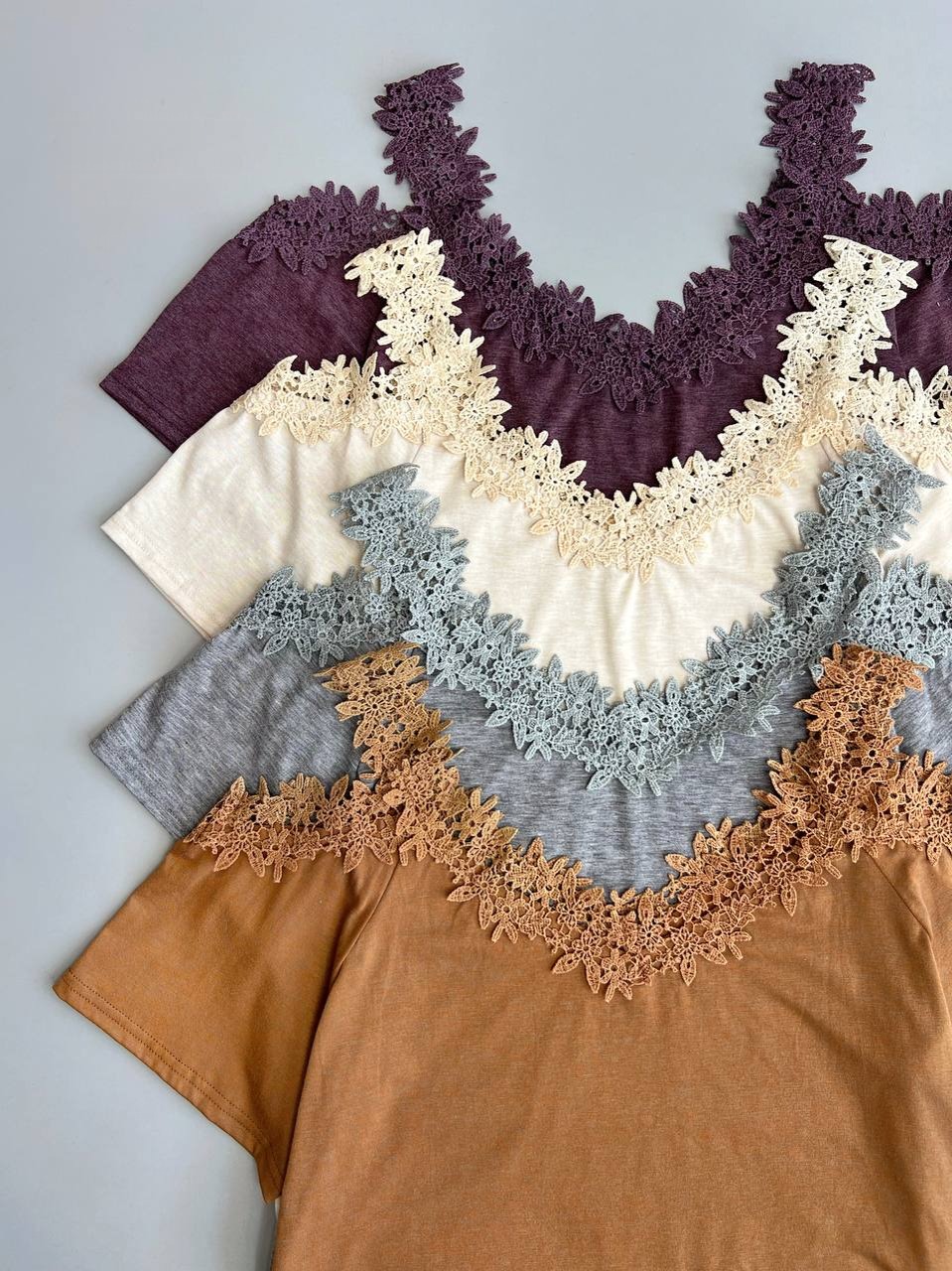 تاپ سرشانه باز یقه دانتل کد 3865