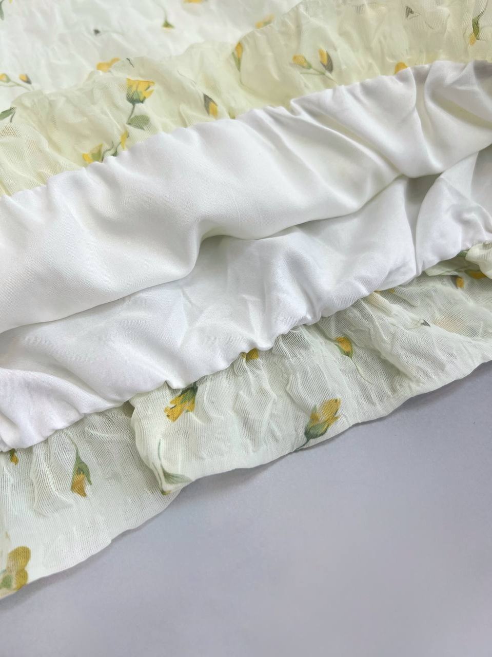 شومیز پف پفی گل ریز کد 3872