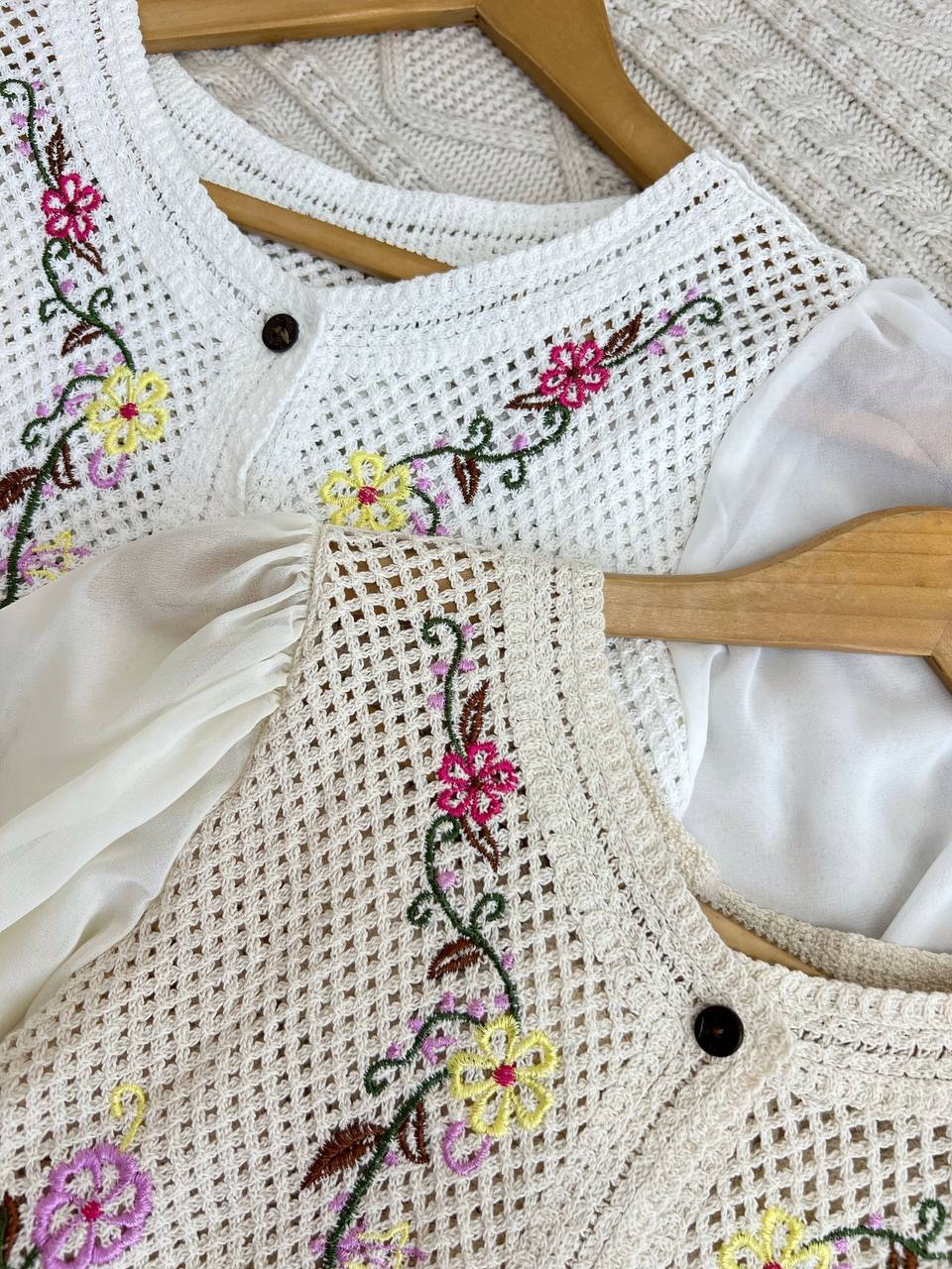 شومیز قلاب بافی آستین حریر مدل 2 کد 3873