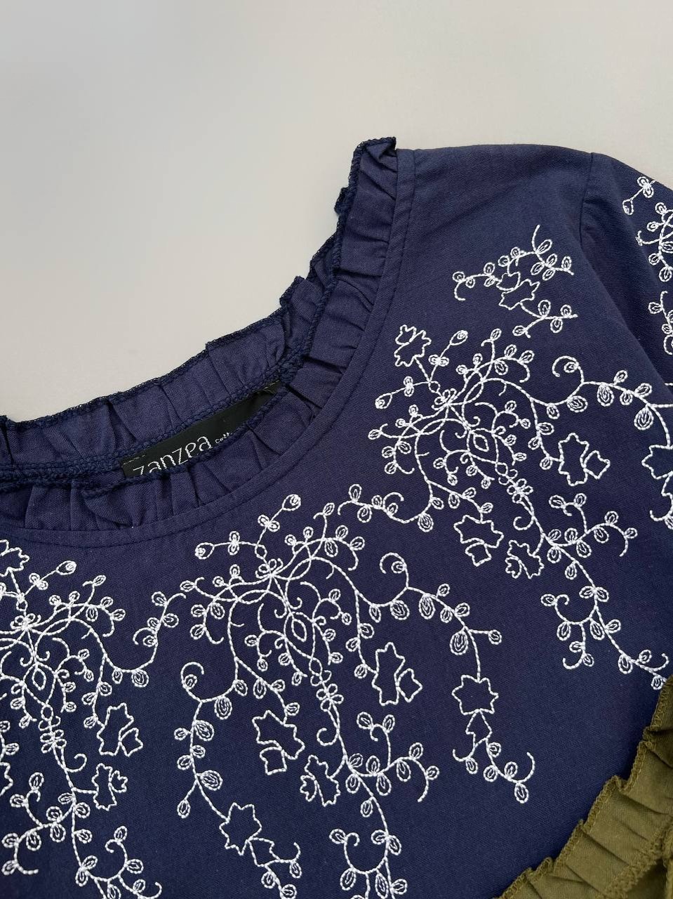 شومیز کنف گلدوزی کد 3908