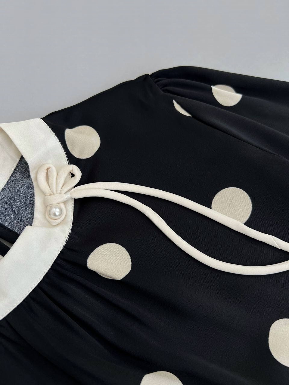 شومیز ساتن توپی اورجینال کد 3909