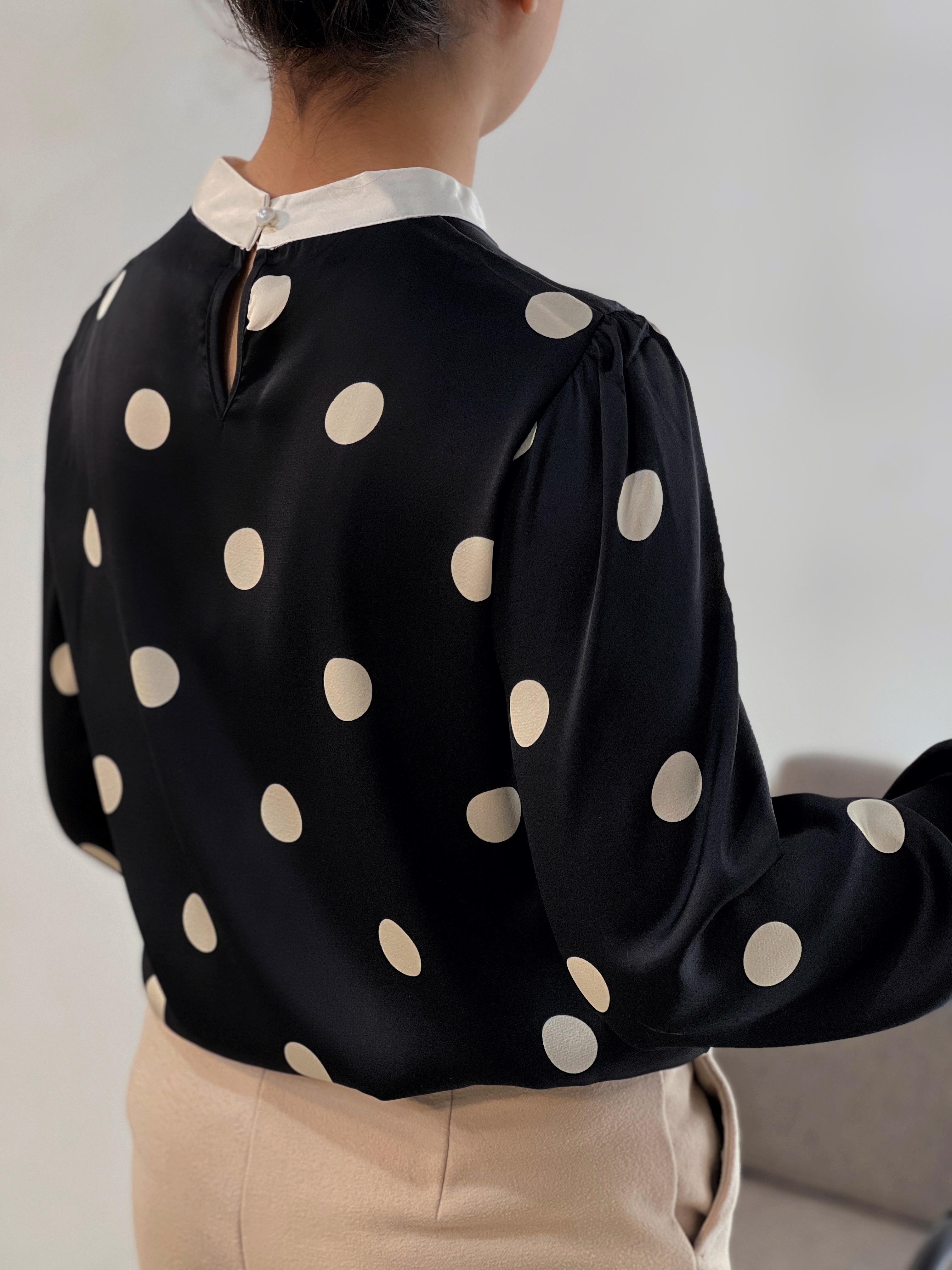 شومیز ساتن توپی اورجینال کد 3909