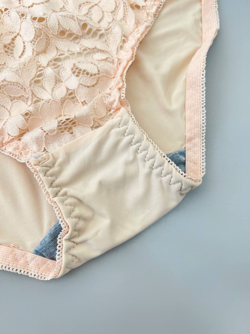 ست سوتین و شورت دانتل کد 3917