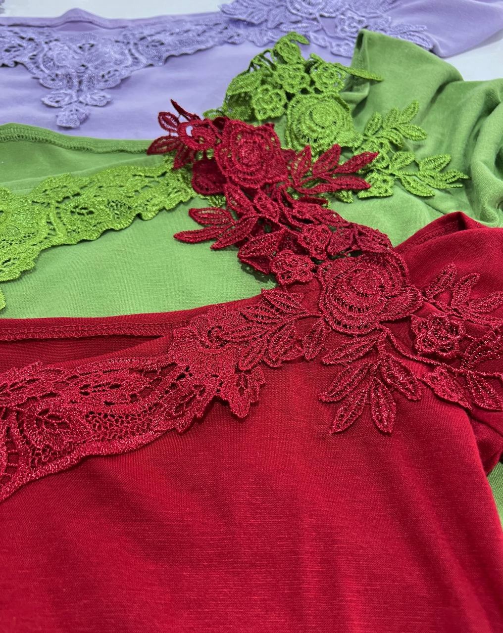 تیشرت سرشانه دانتل سه رنگ کد 3918