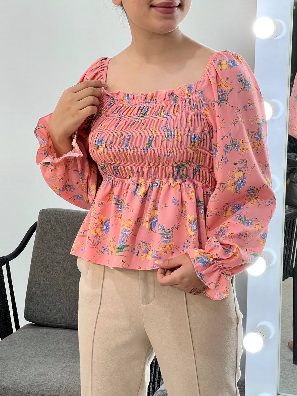 شومیز کش ماسوره ای گل ریز کد 3919