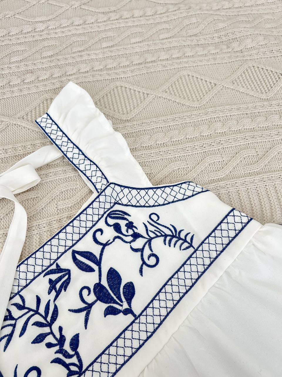 شومیز گلدوزی پشت پاپیون کد 3923