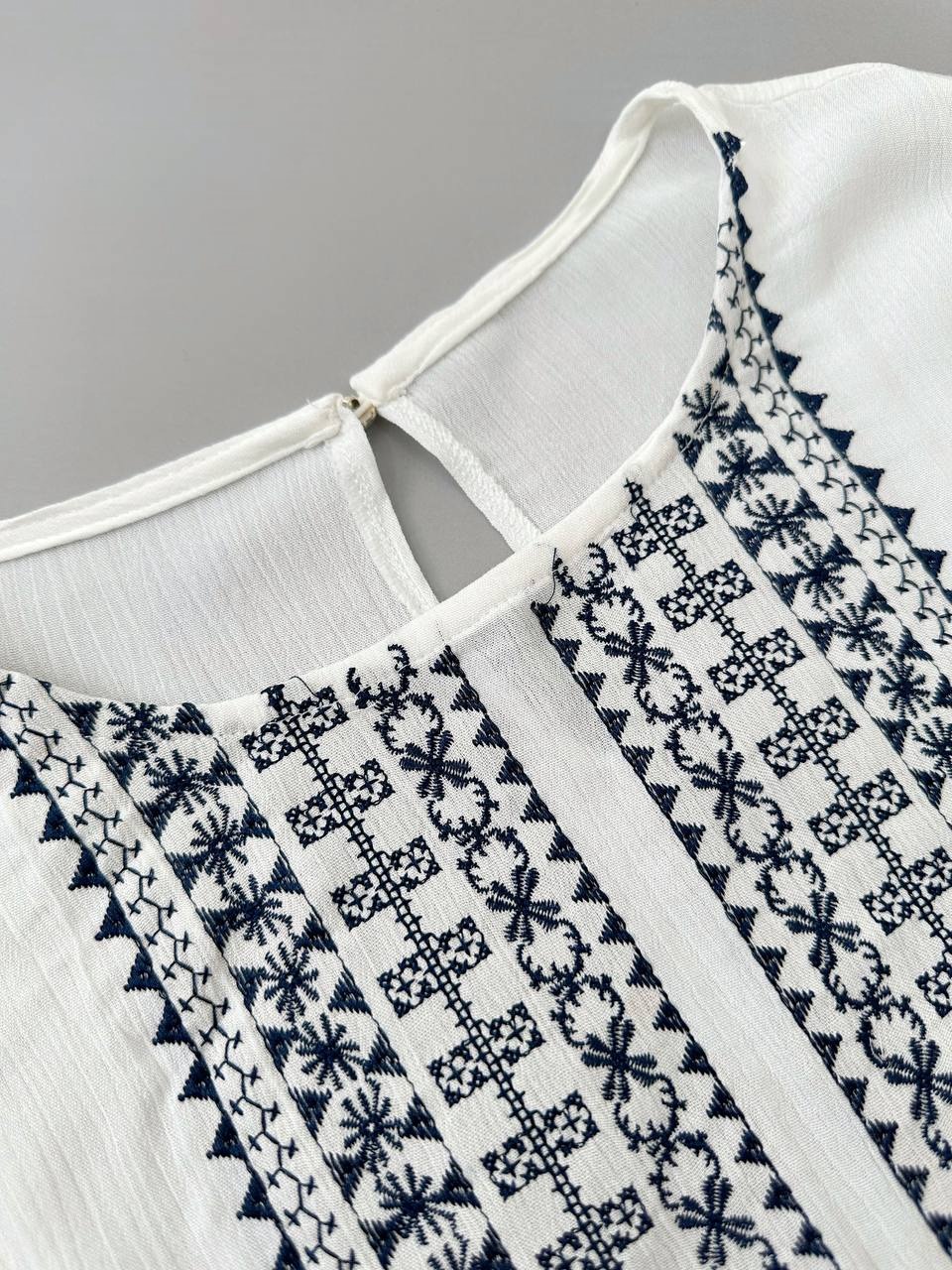 شومیز نخ کریشه گلدوزی کد 3954