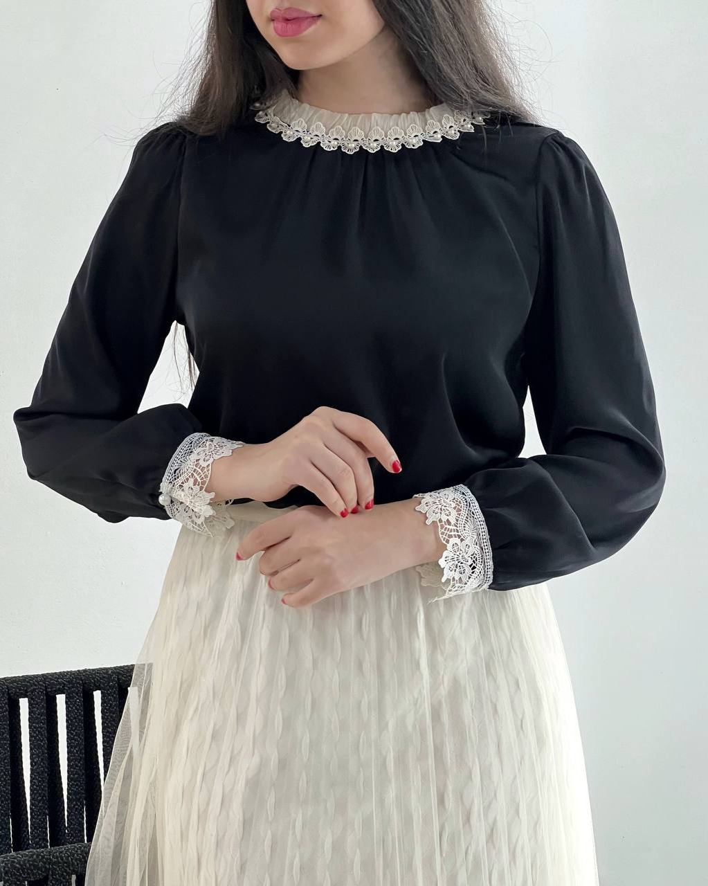 شومیز ساتن یقه دانتل اورجینال کد 3982
