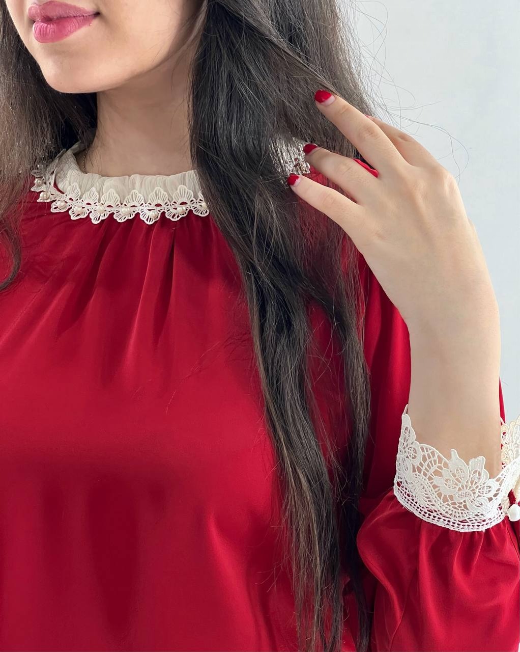 شومیز ساتن یقه دانتل اورجینال کد 3982