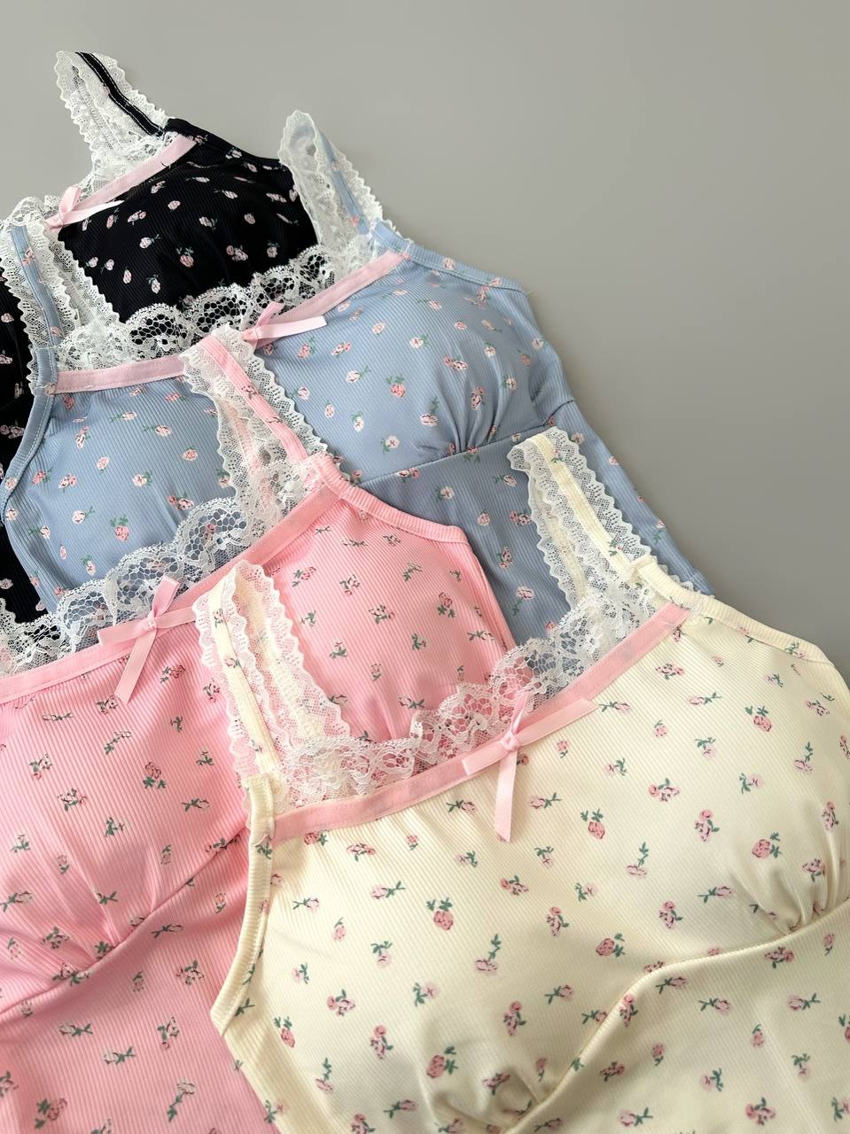 نیم تنه کاپ دار گل ریز کد 3994