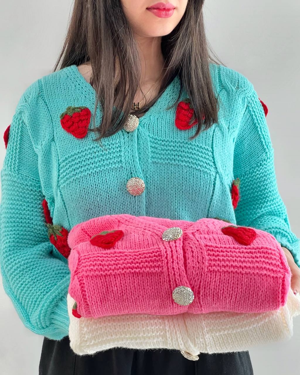 ژاکت بافت جلو دکمه توت فرنگی کد 3998