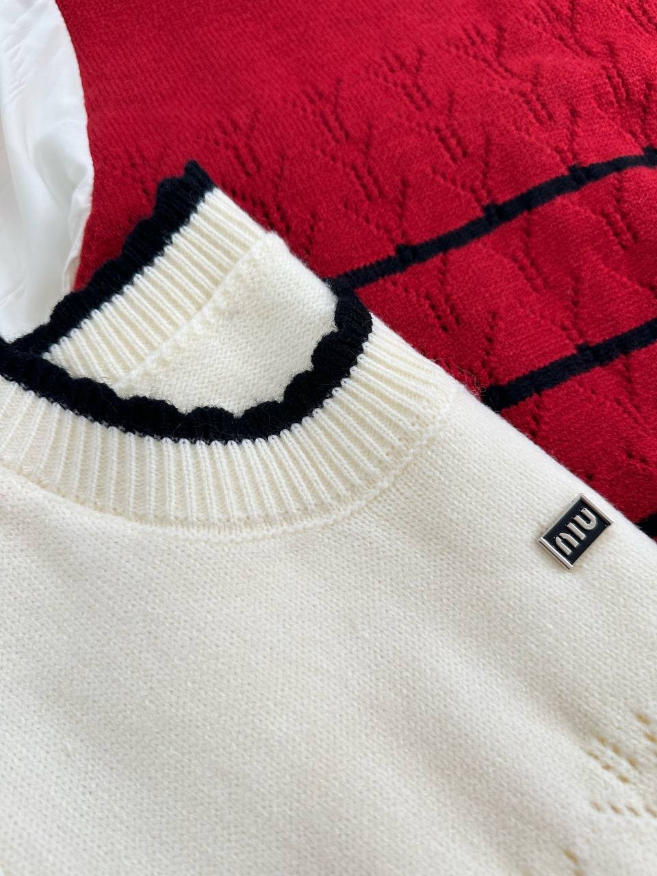 پلیور بافت آستین پلیسه کد 4011