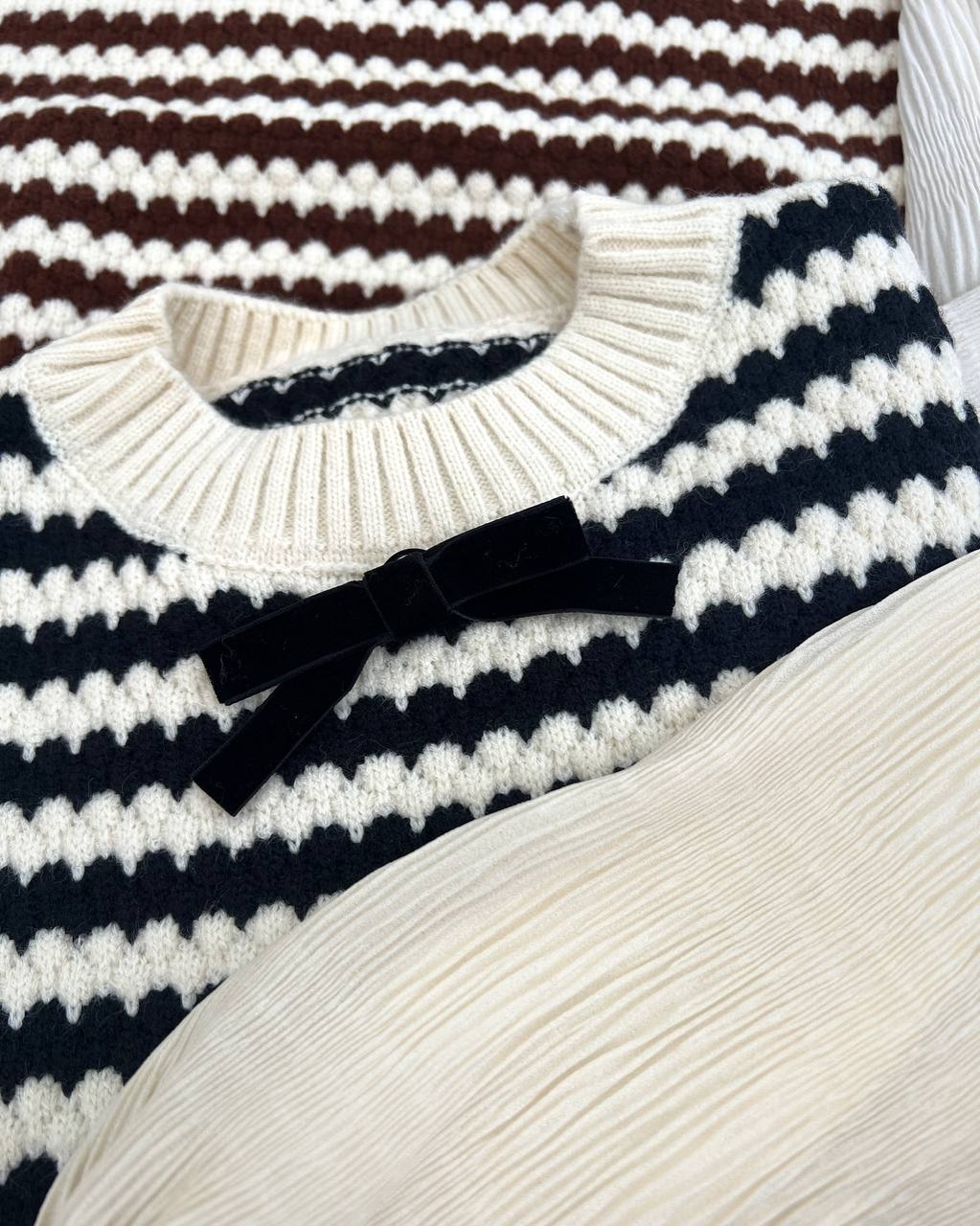 پلیور بافت آستین پلیسه کد 4039