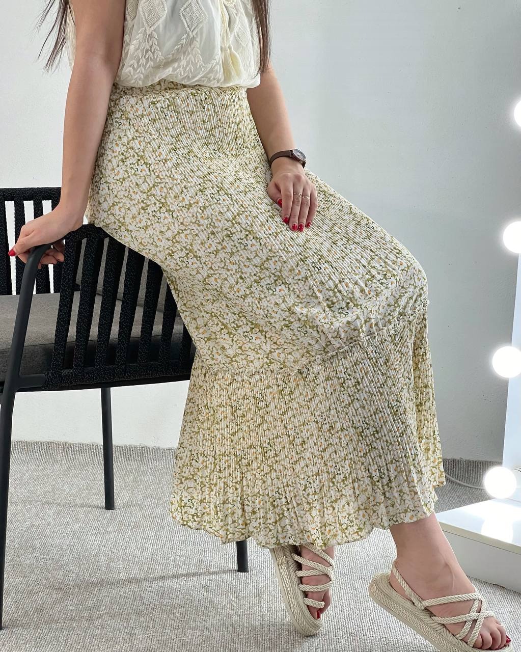 دامن پلیسه گل ریز تکرنگ کد 4049